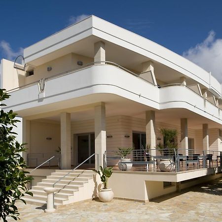 Hotel Residenza Del Mare Sant Isidoro  Exteriér fotografie