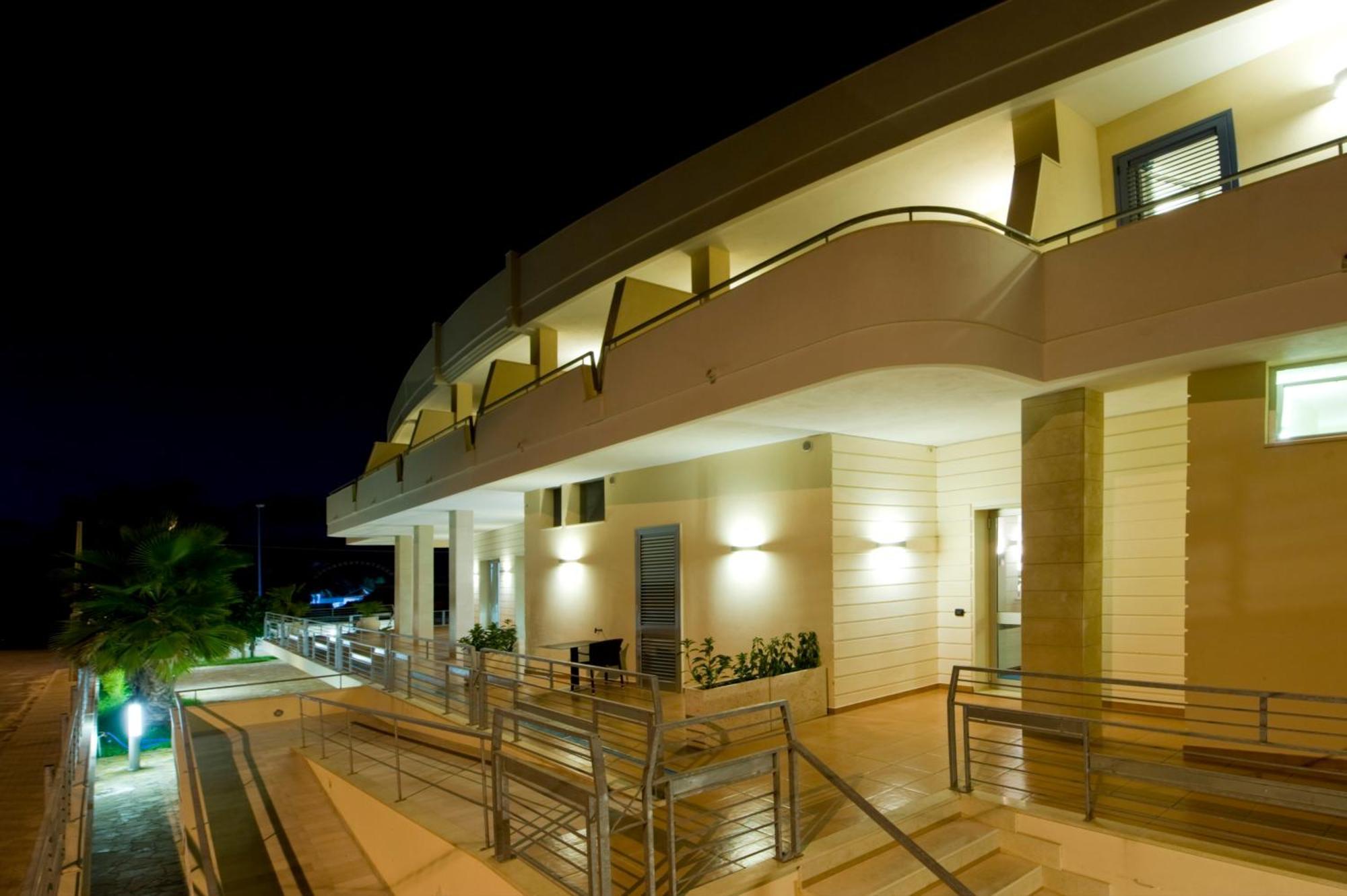 Hotel Residenza Del Mare Sant Isidoro  Exteriér fotografie